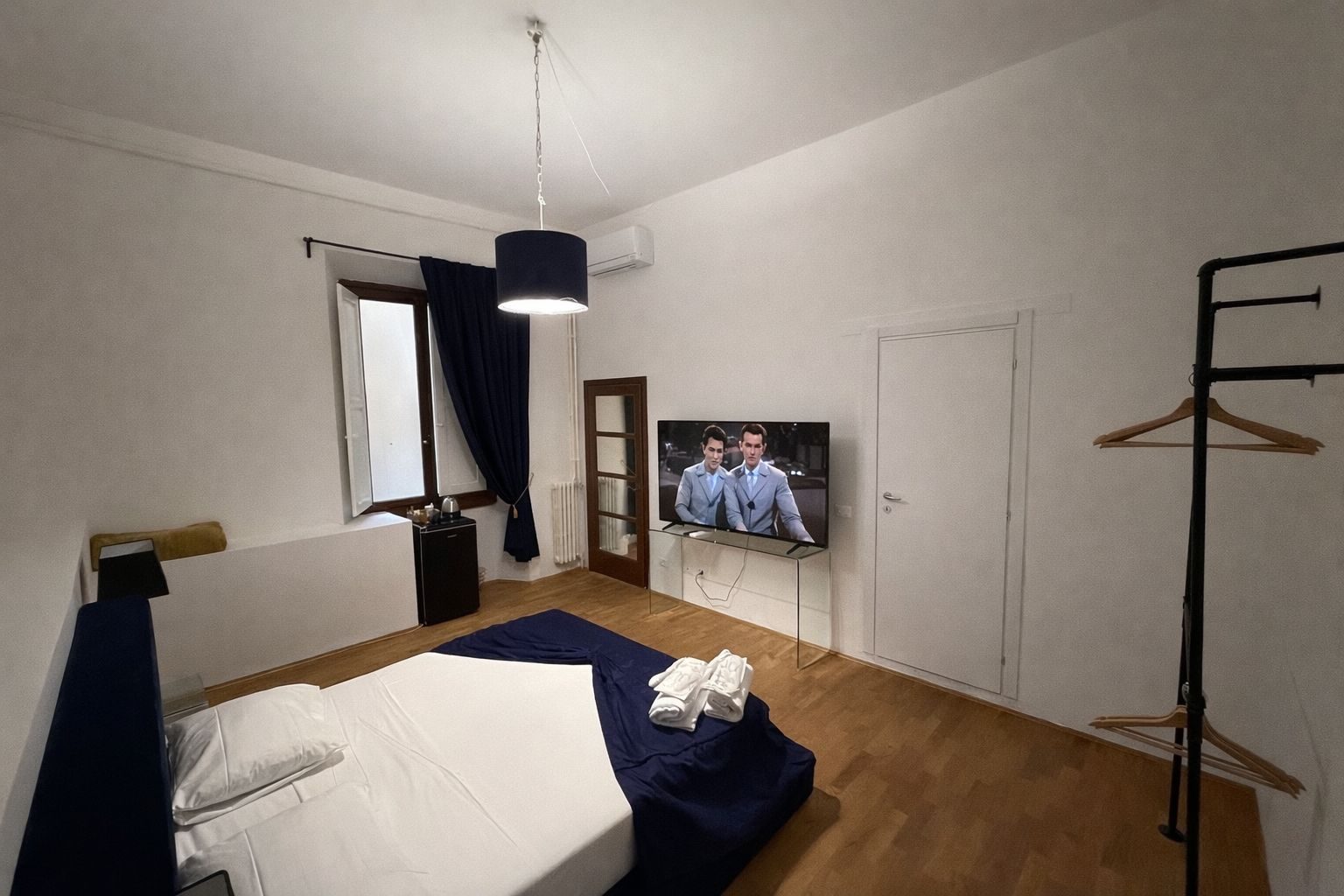 Camera Venezia 3 – foto 4 di 8